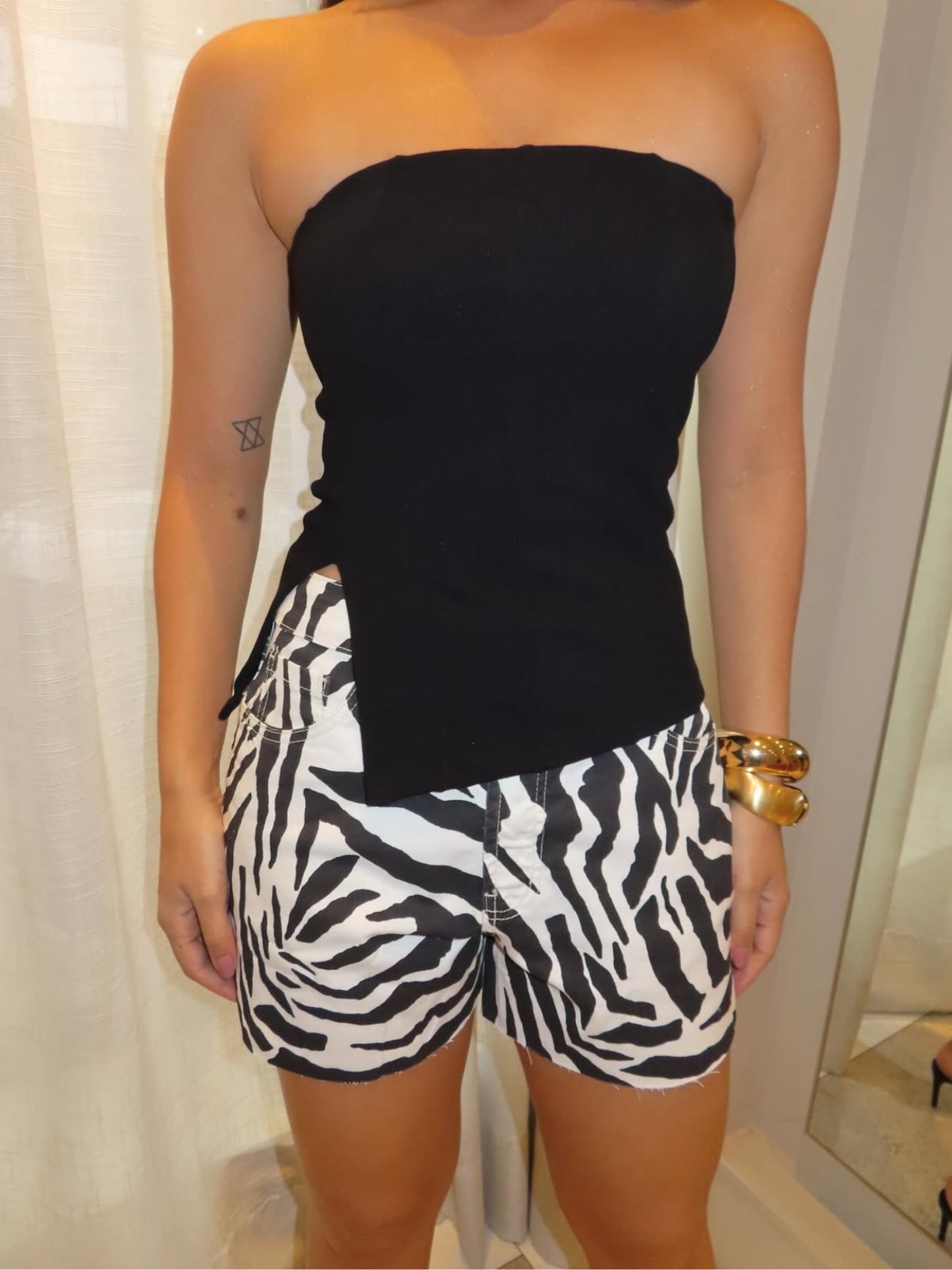 Short Zebra 9