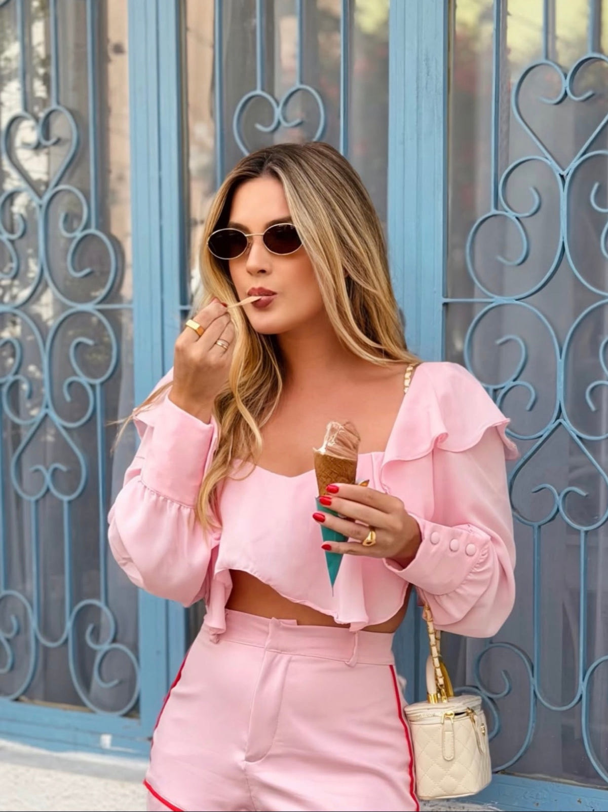 Cropped Hilary 9