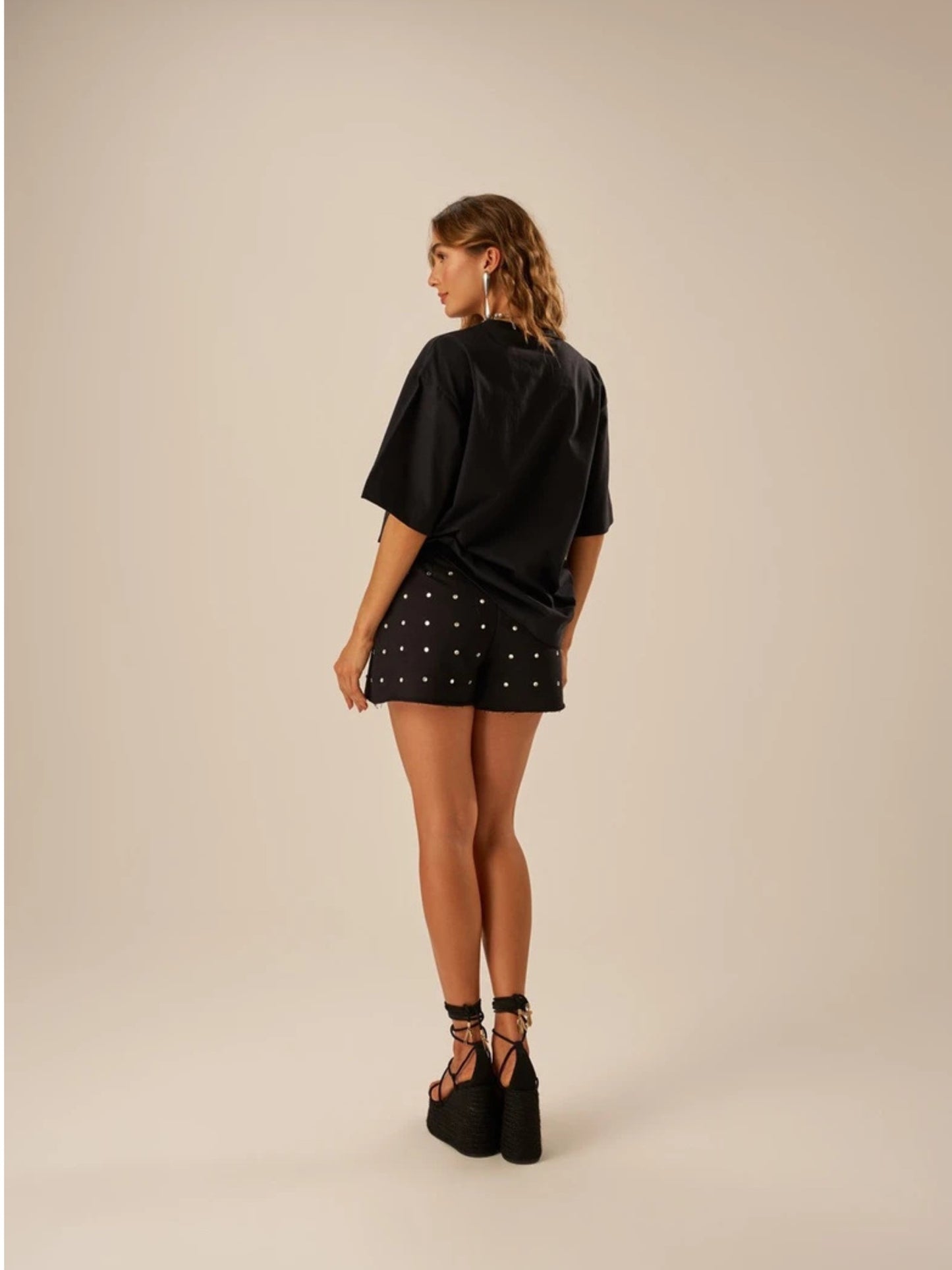 Short Ludy 3